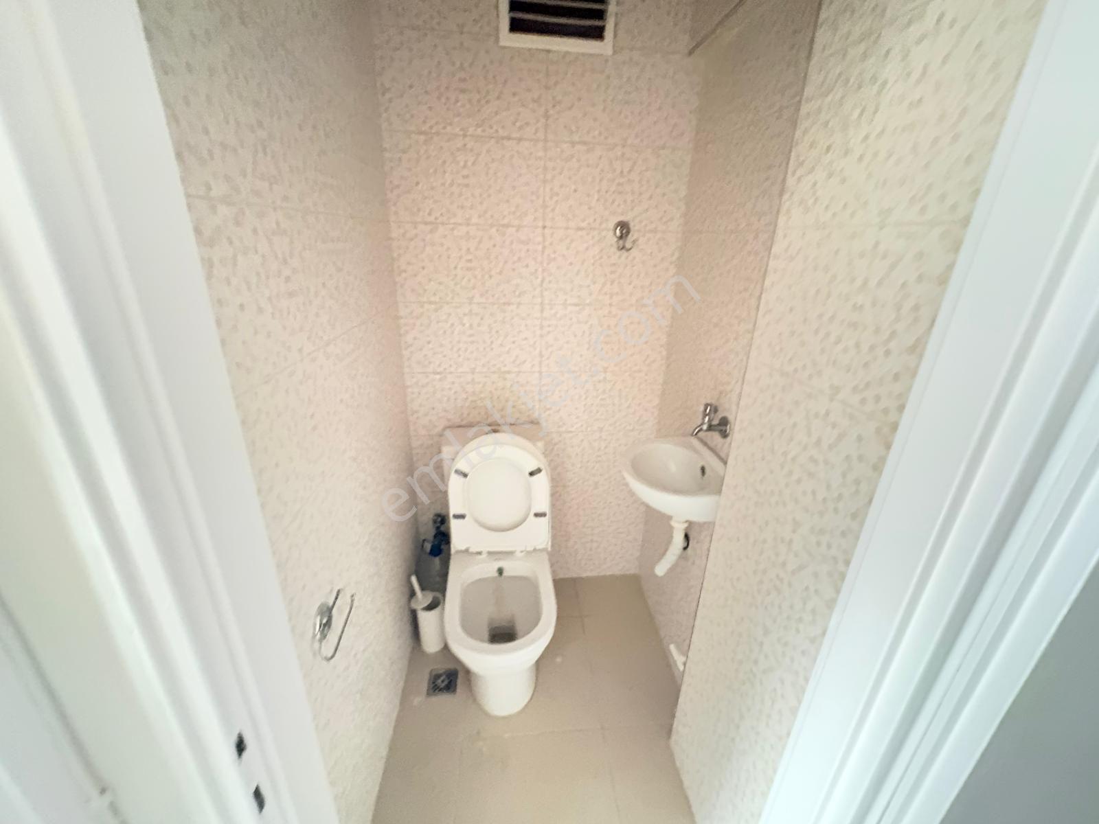 Çankaya Sokullu'da Kiralık 3+1 Bakımlı Ve Aydınlık Daire - Görsel 28