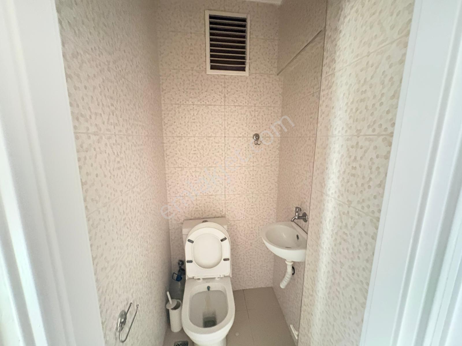 Çankaya Sokullu'da Kiralık 3+1 Bakımlı Ve Aydınlık Daire - Görsel 30