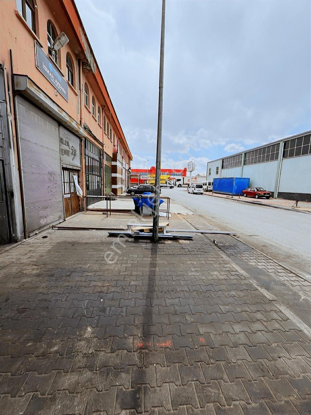 Kutluay'dan Yıldız Sanayi Sitesinde 50m2 Kiralık Dükkan - Görsel 11