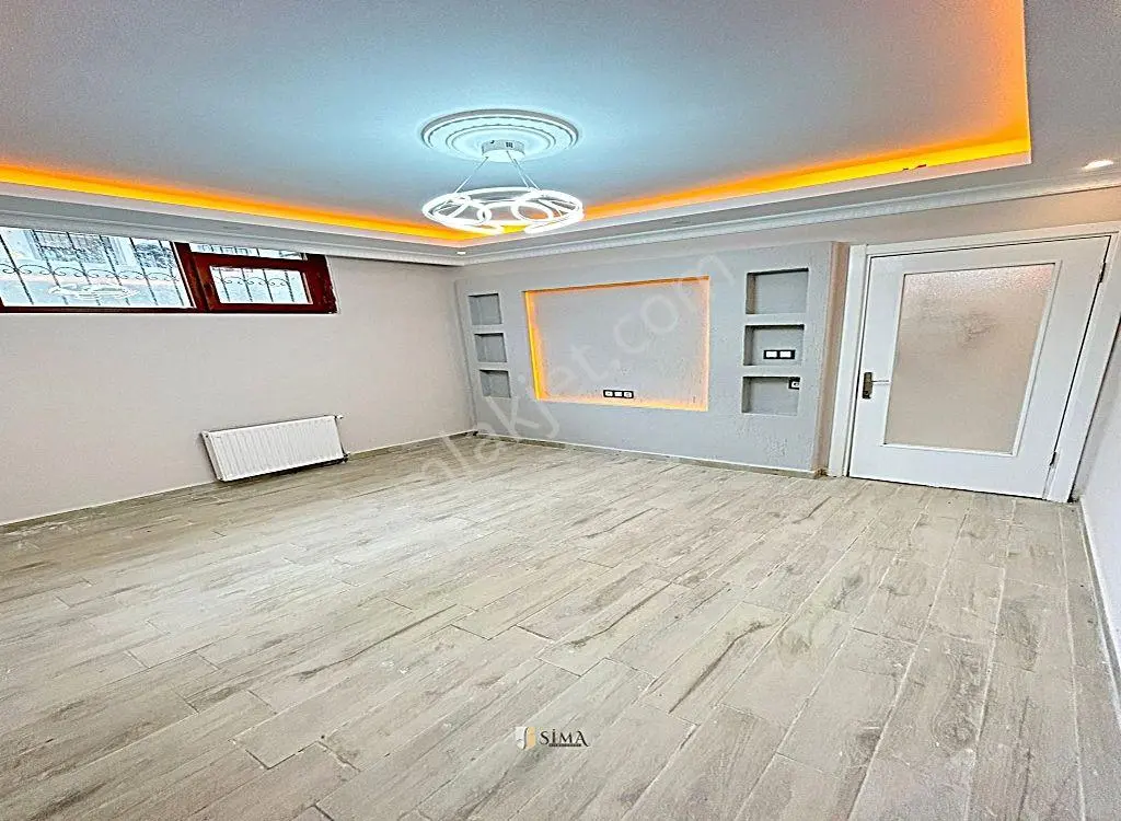 Metrobüse Yürüme Mesafesinde Geniş Ve Ferah Full Dekorlu Kaçmaz Fırsat