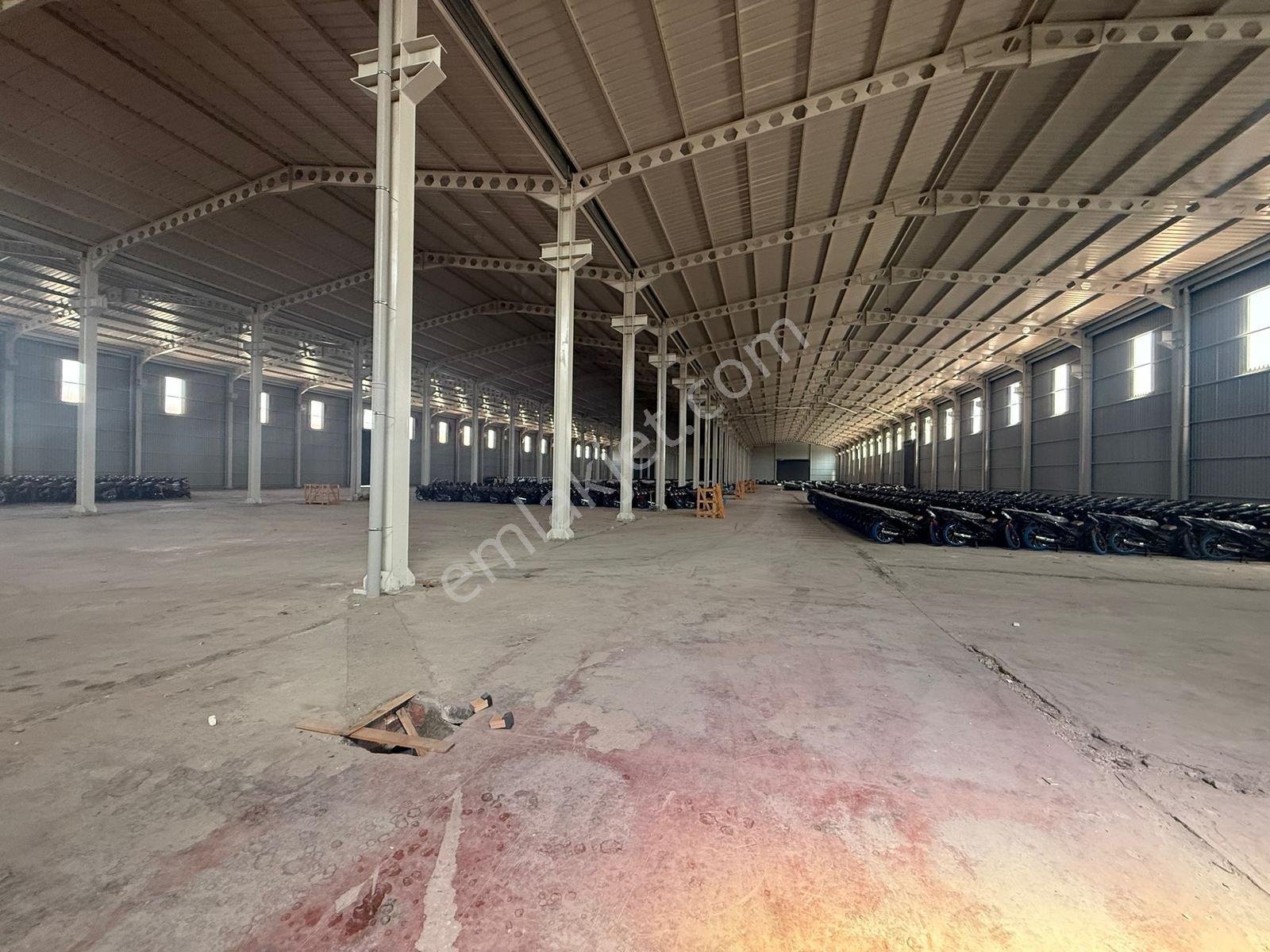 Zorlu Gayrimenkul'den Tarsus'ta 8000m2 Rampalı Aylık Kiralık - Görsel 3