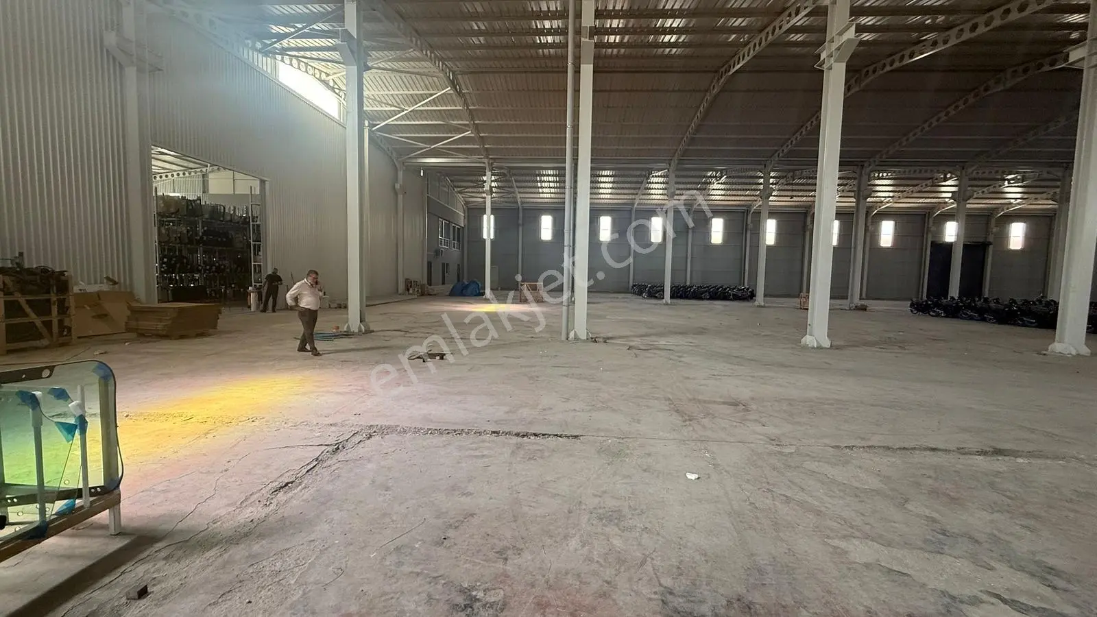 Zorlu Gayrimenkul'den Tarsus'ta 8000m2 Rampalı Aylık Kiralık - Görsel 2