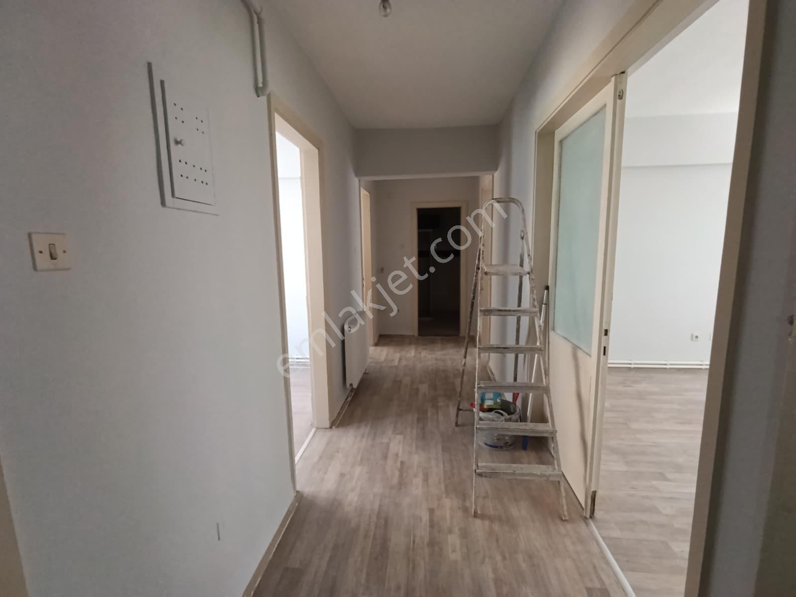 Trabzon Meydan 2+1 Geniş Kiralık Daire - Görsel 12