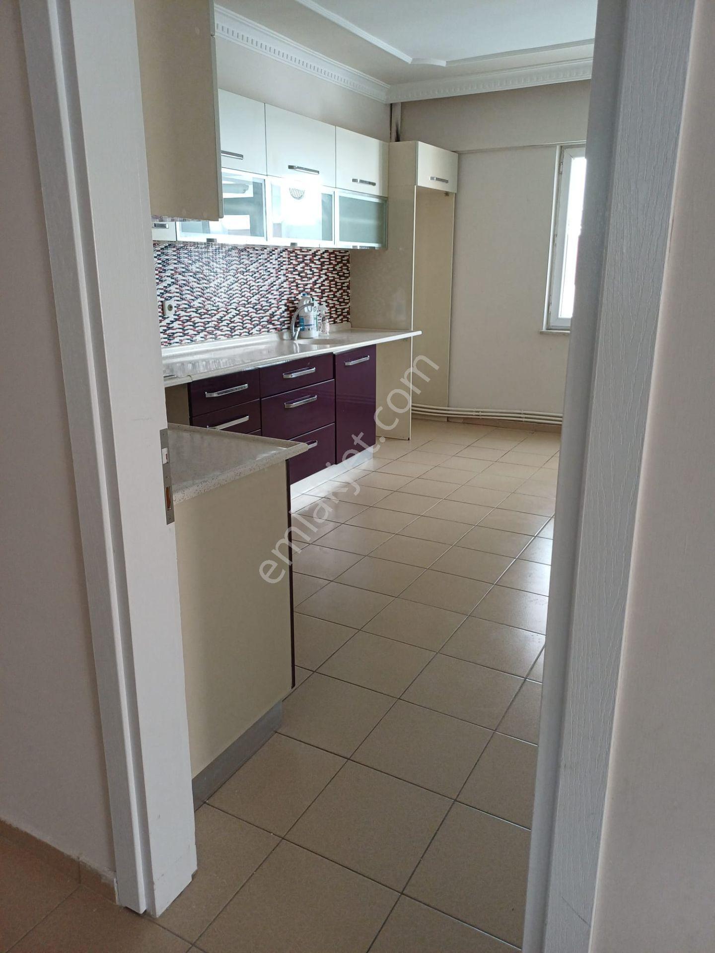 Akçay Emlak'tan Akşehir Yarenler Mahallesi Cumhuriyet İlkokulu Civarında Asansörlü Kiralık 4+1 Daire - Görsel 3