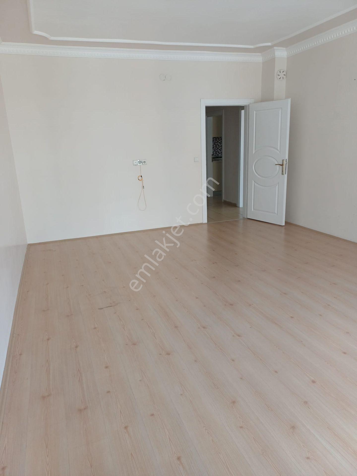Akçay Emlak'tan Akşehir Yarenler Mahallesi Cumhuriyet İlkokulu Civarında Asansörlü Kiralık 4+1 Daire - Görsel 5