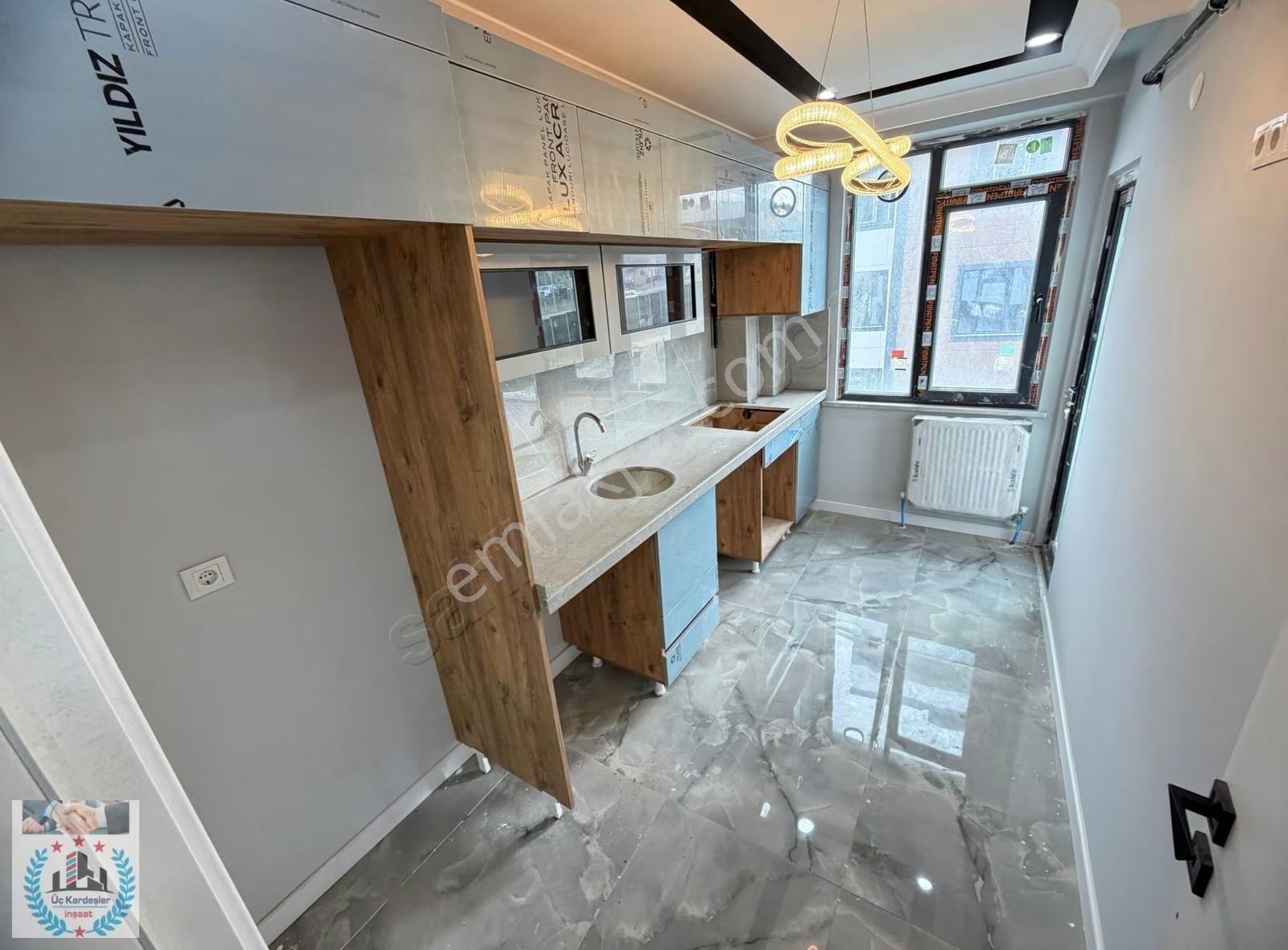 Üç Kardeşler'dn Merkez Mh Satlık 2+1 Site İçerisinde Lüx Daire