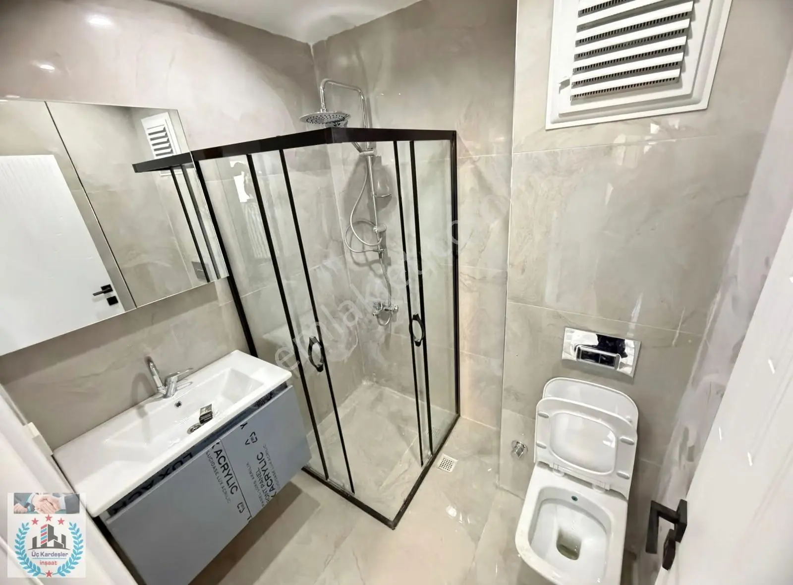 Üç Kardeşler'dn Merkez Mh Satlık 2+1 Site İçerisinde Lüx Daire - Görsel 4