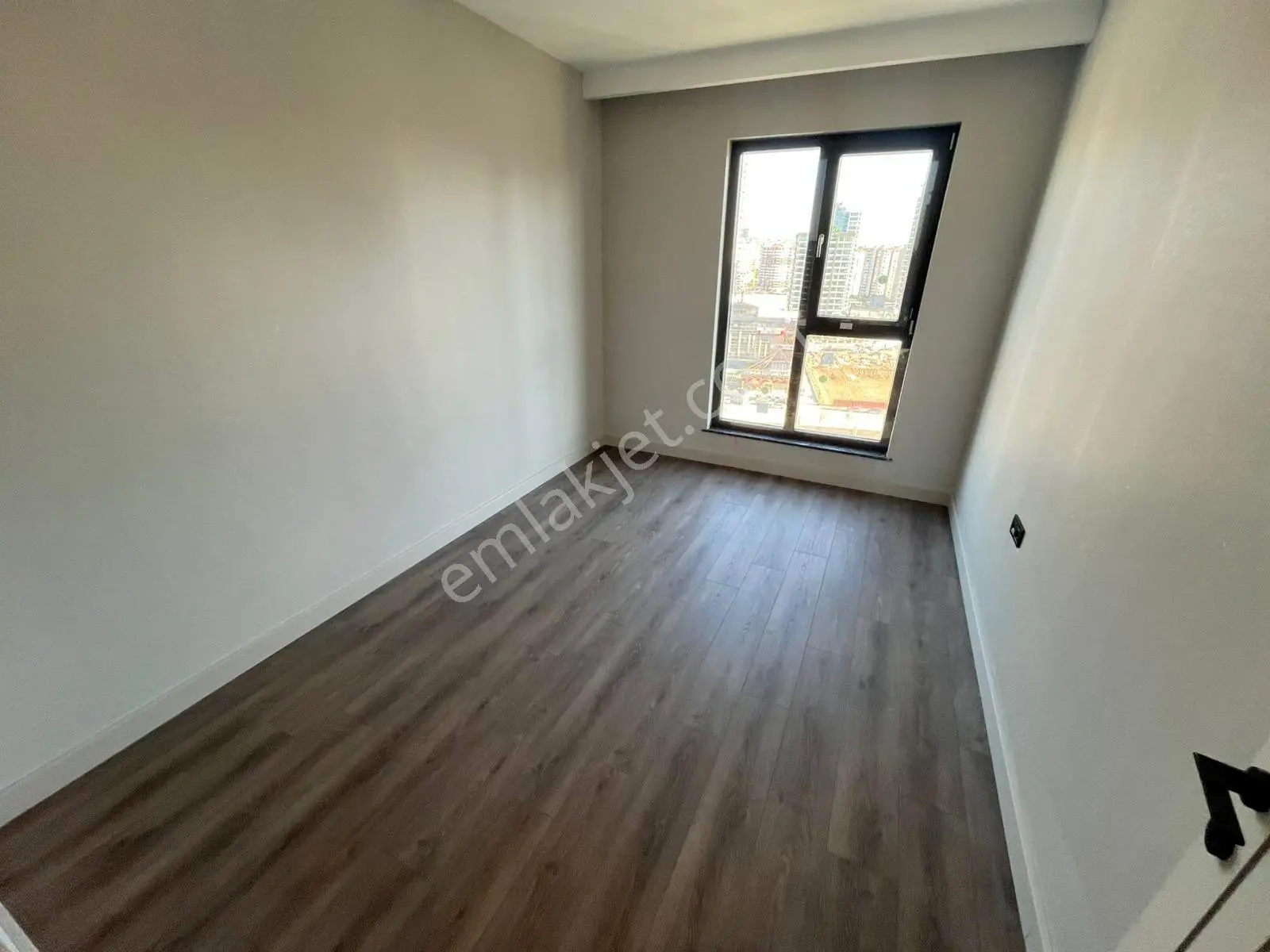 Ovacık Bulvar Üzeri 3+1 Satılık Daire Yüksek Kat Sıfır Şık Tasarımlı - Görsel 11