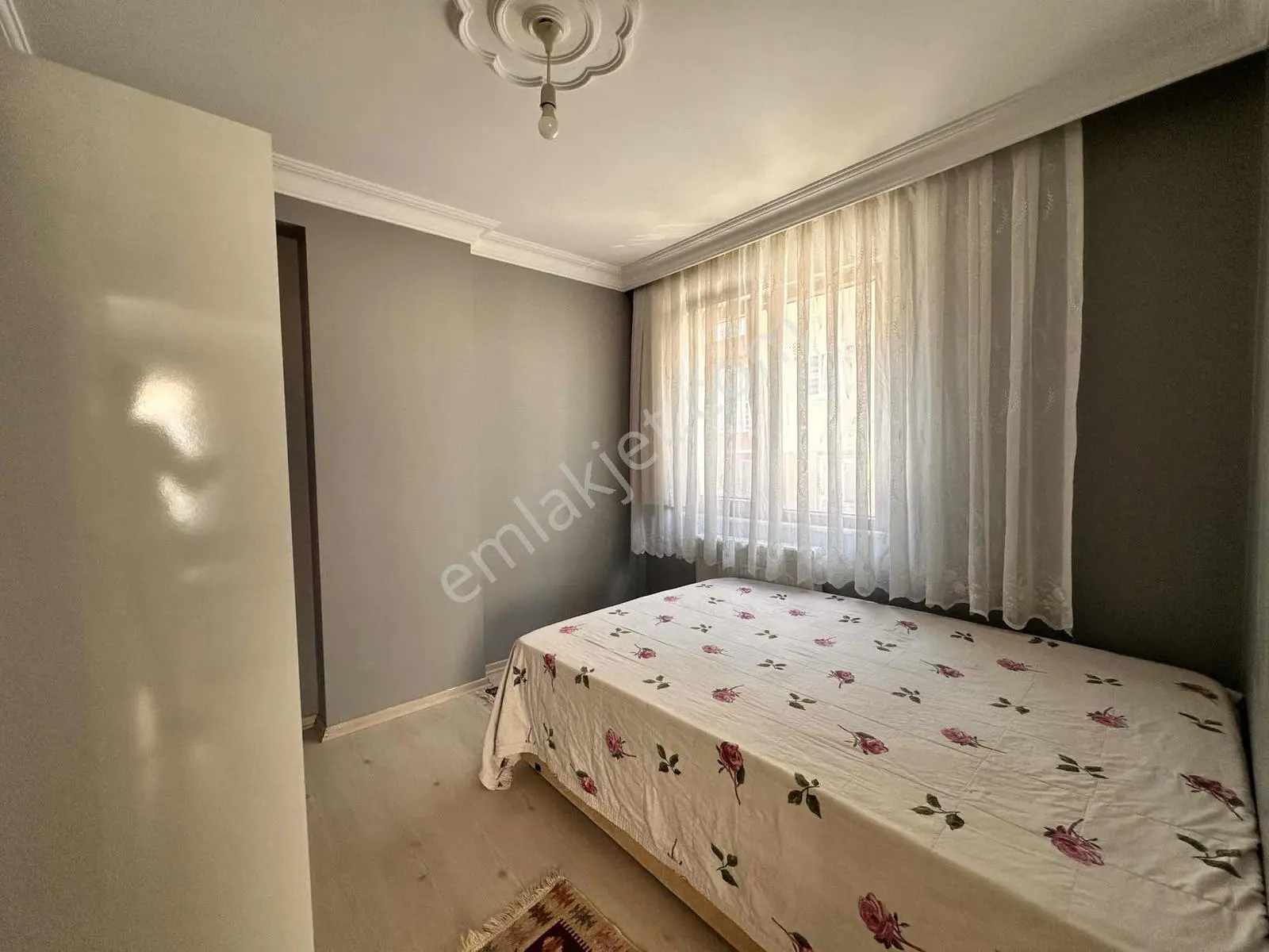 Esenevler Mah.eşyalı 2+1 Daire 37.000 Tl - Görsel 2