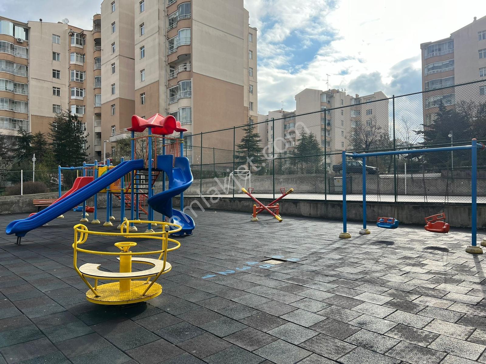 Kartal'dan Ergazi'de Mantolamalı 3+1 Yapılı Bahçe Katı - Görsel 30