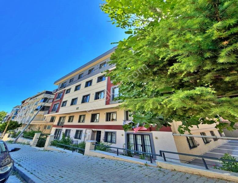 Yakuplu'da Sıfır Oturuma Uygun 5+2 Satılık 200m² Dubleks