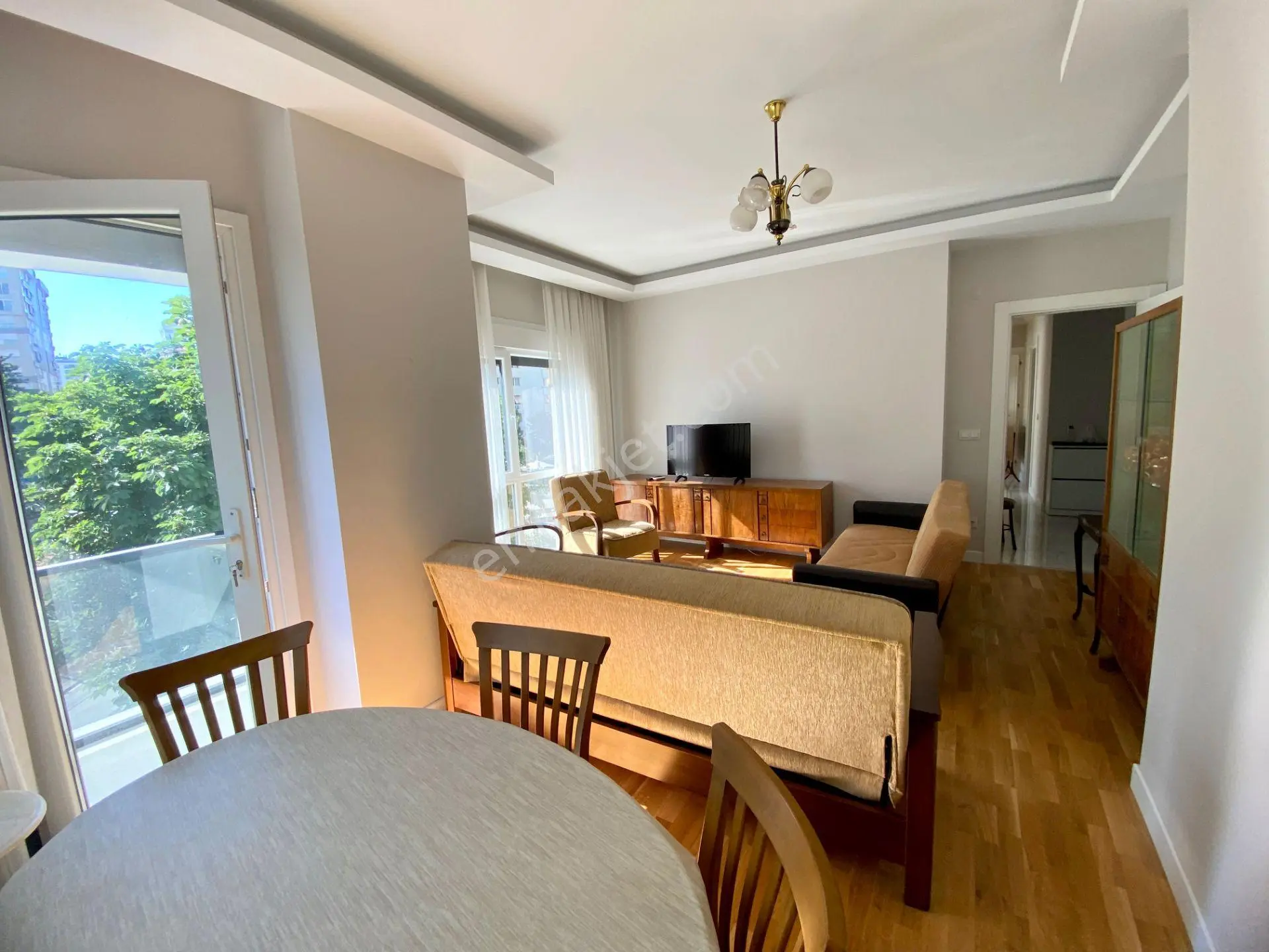 Bostancı'da Manzaralı, Balkonlu, Ebeveynli 3+1 Kiralık Daire - Görsel 4