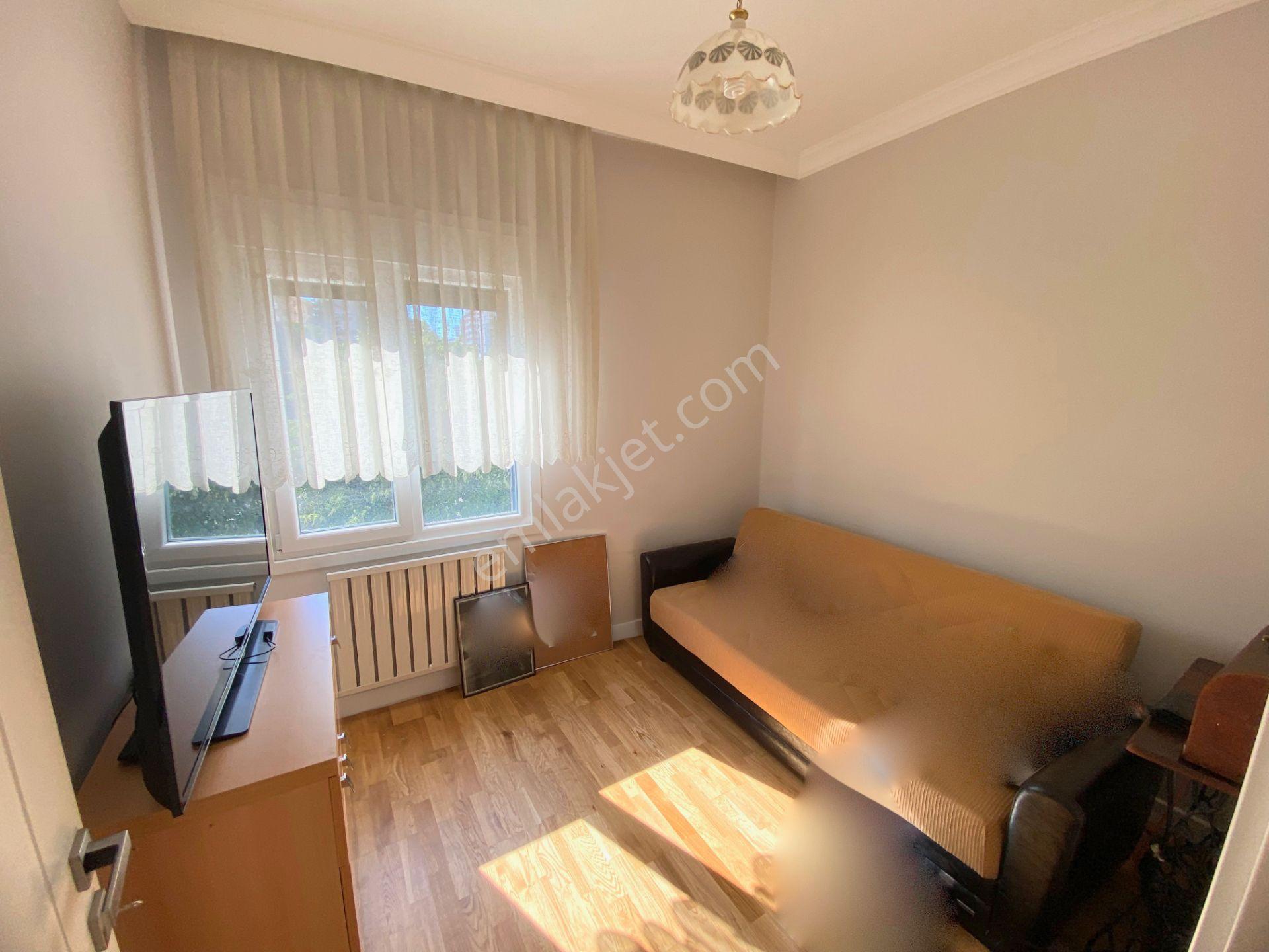 Bostancı'da Manzaralı, Balkonlu, Ebeveynli 3+1 Kiralık Daire - Görsel 14
