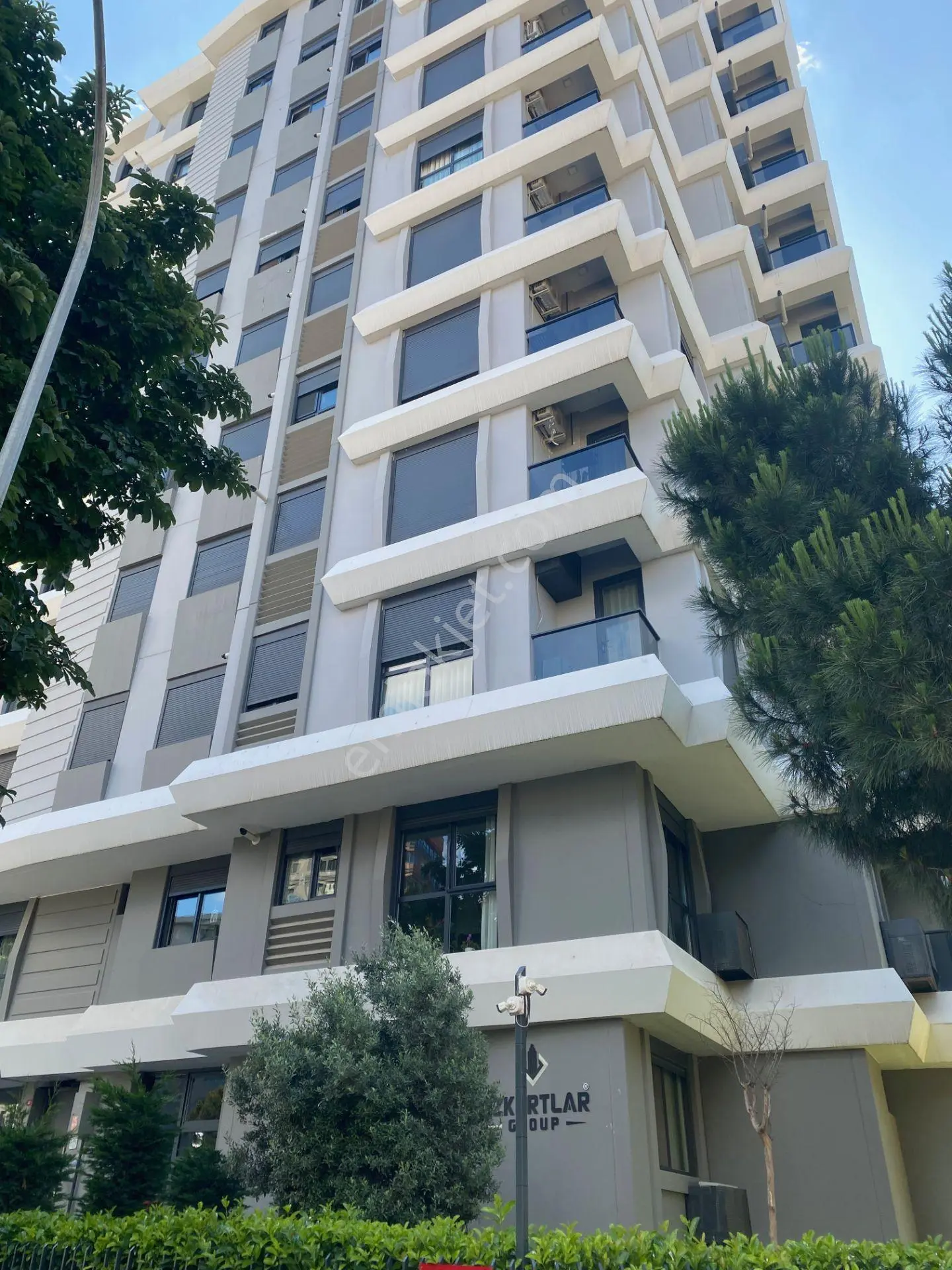 Bostancı'da Manzaralı, Balkonlu, Ebeveynli 3+1 Kiralık Daire