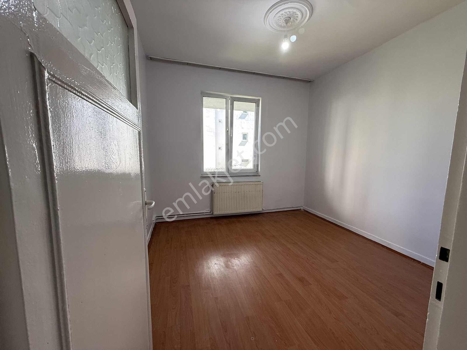 Mevlana Mah.adliye Arkası 3+1 Kiralık Daire - Görsel 8