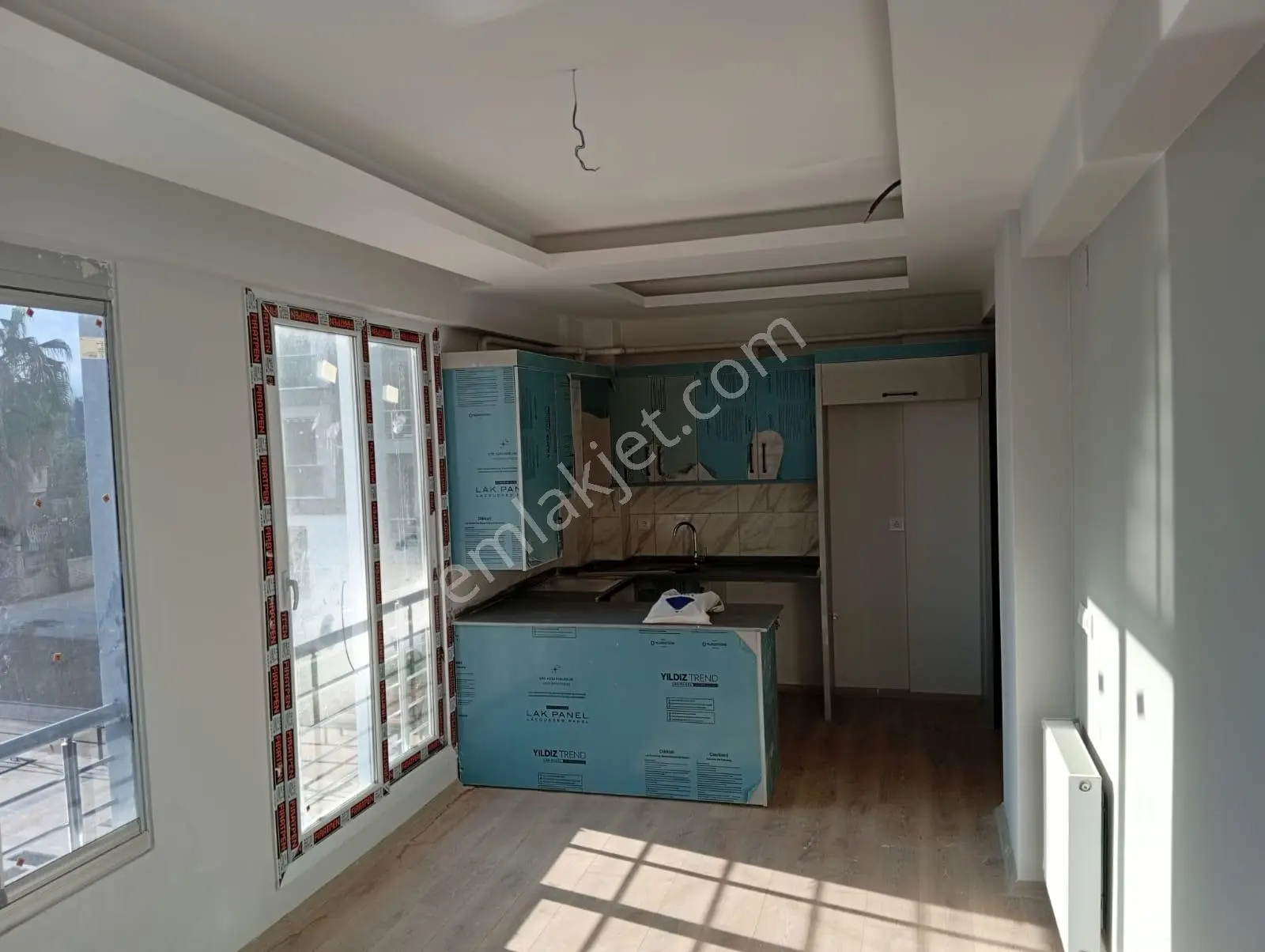 Remax Toros'tan Çeşmeli'de Havuzlu Site İçi Oturuma Hazır 3+1 - Görsel 4