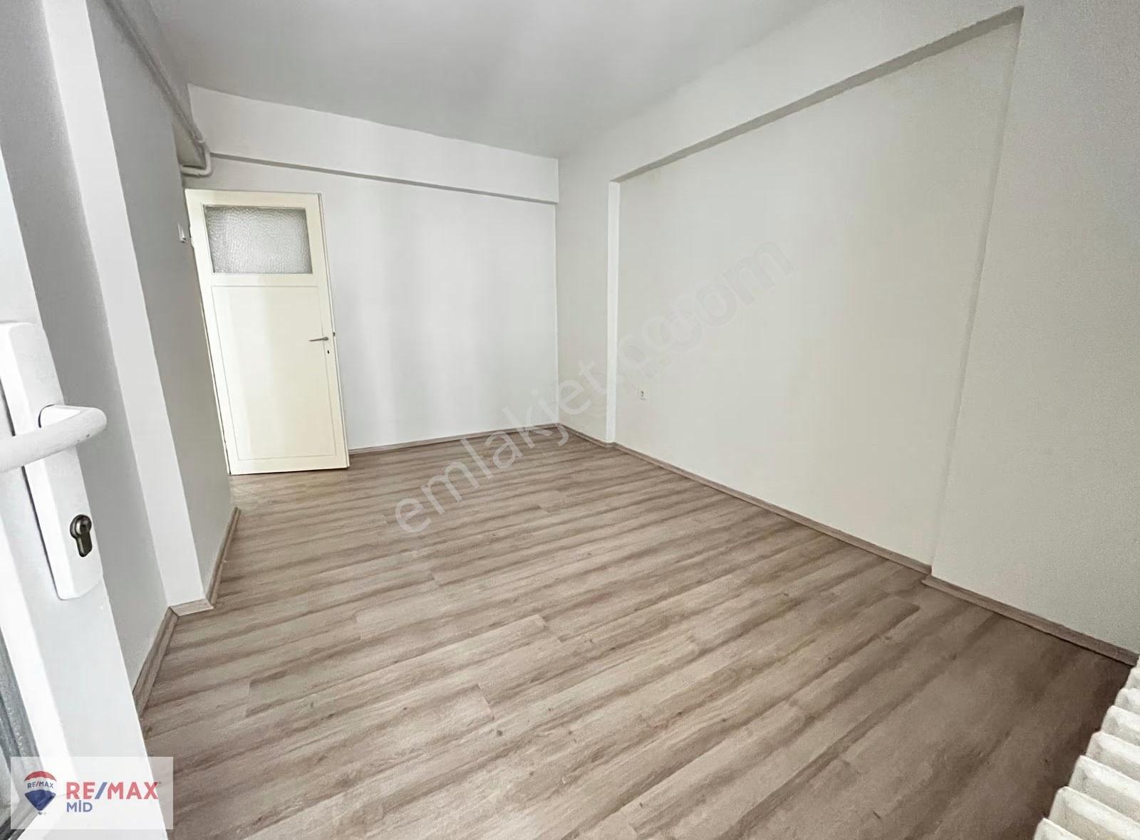 Remax Mid Şehrın En Değerlı Lokasyonunda Kıralık 3+1 Daıre! - Görsel 4