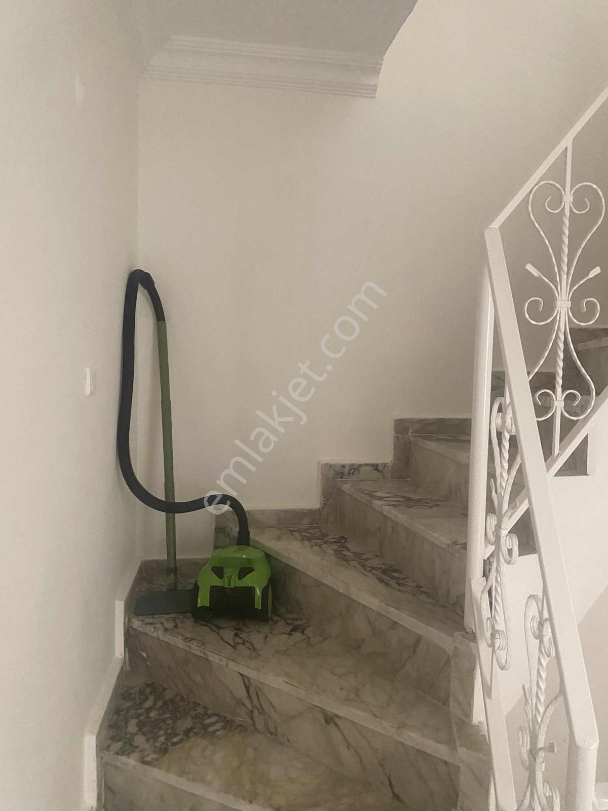Hazar Gölünün Karşısında Muhteşem Satllık Villa - Görsel 7