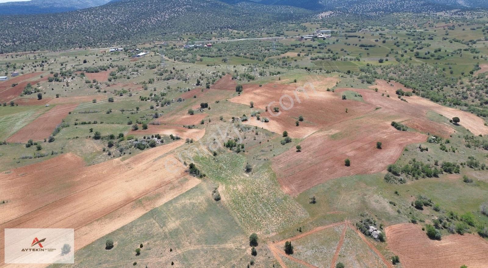 Akören / Tülce Mahallesinde 6.097 M² Müstakil Tapulu Tarla - Görsel 4