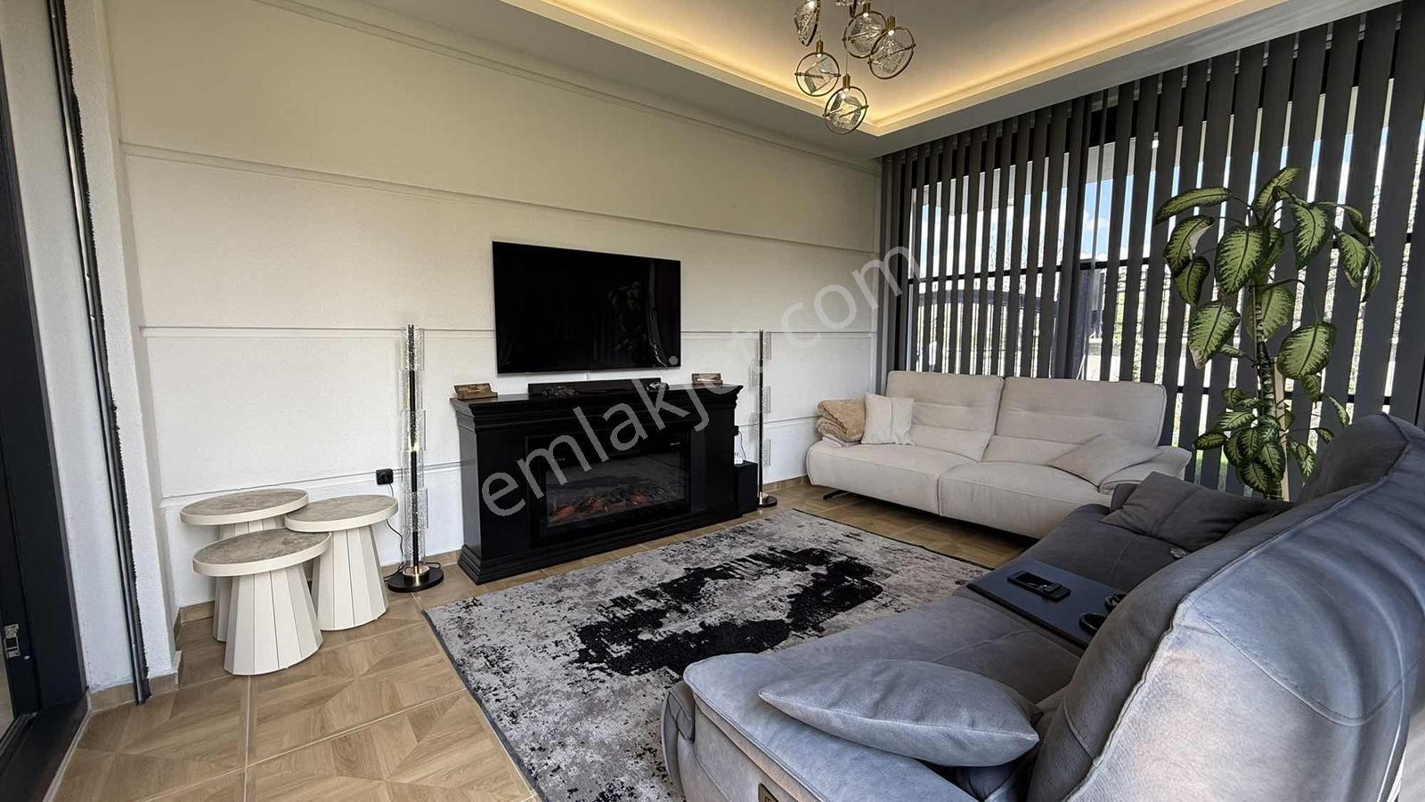 Hısarcık Mah. 4.5+1 Süper Lüks Villa - Görsel 24