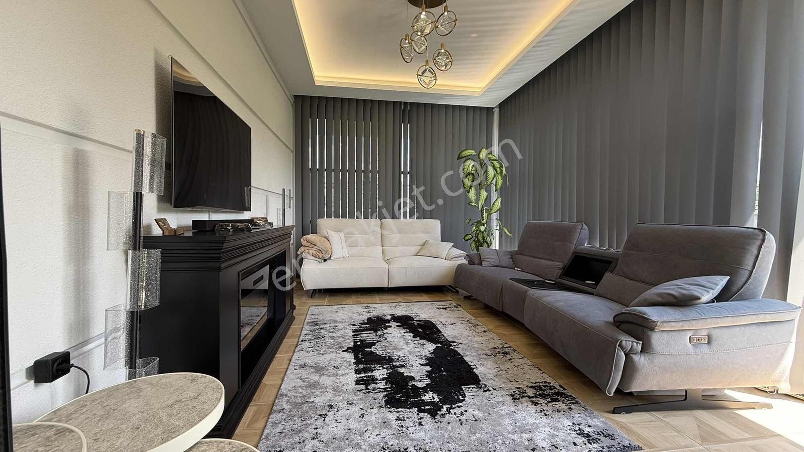 Hısarcık Mah. 4.5+1 Süper Lüks Villa - Görsel 16
