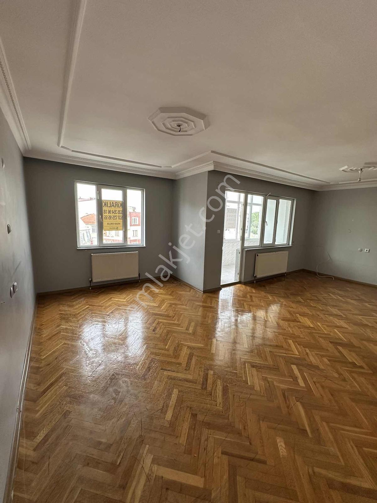 Karacabey Salı Pazarının Yanında Kiralık 3+1 155m2 Daire - Görsel 3