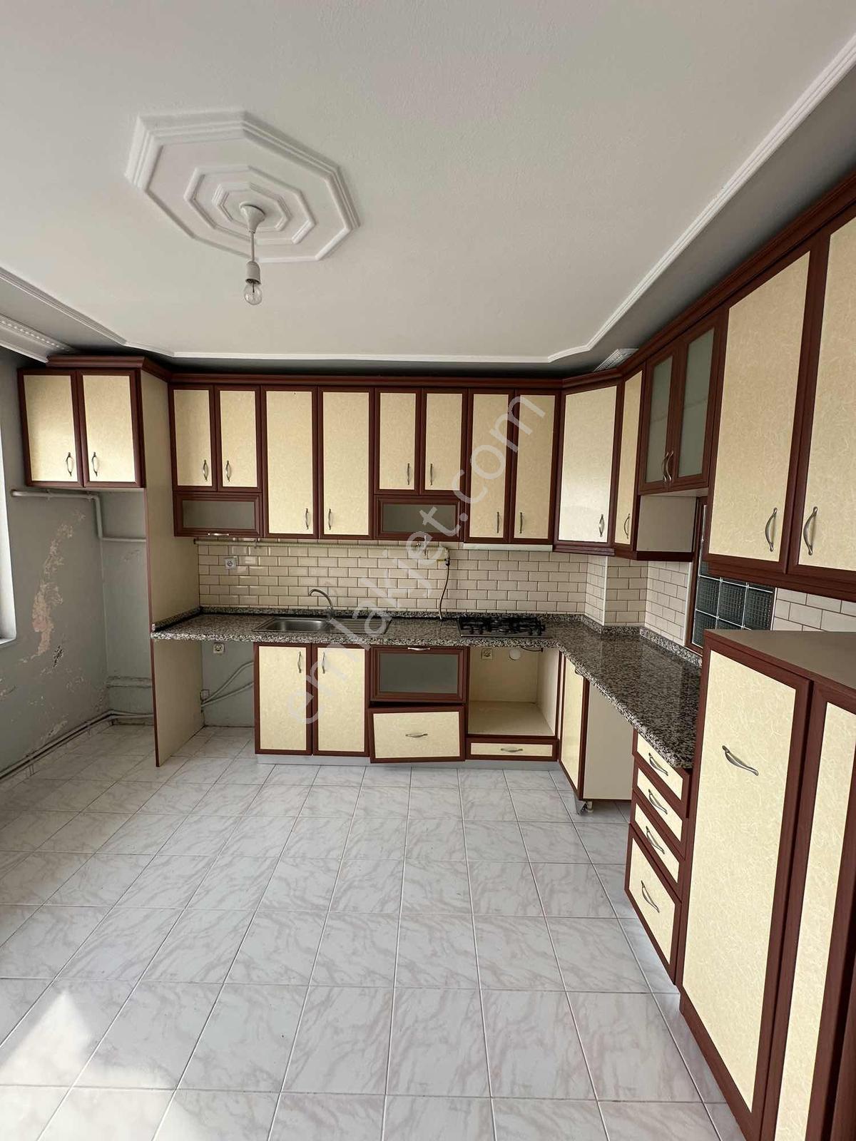 Karacabey Salı Pazarının Yanında Kiralık 3+1 155m2 Daire - Görsel 17
