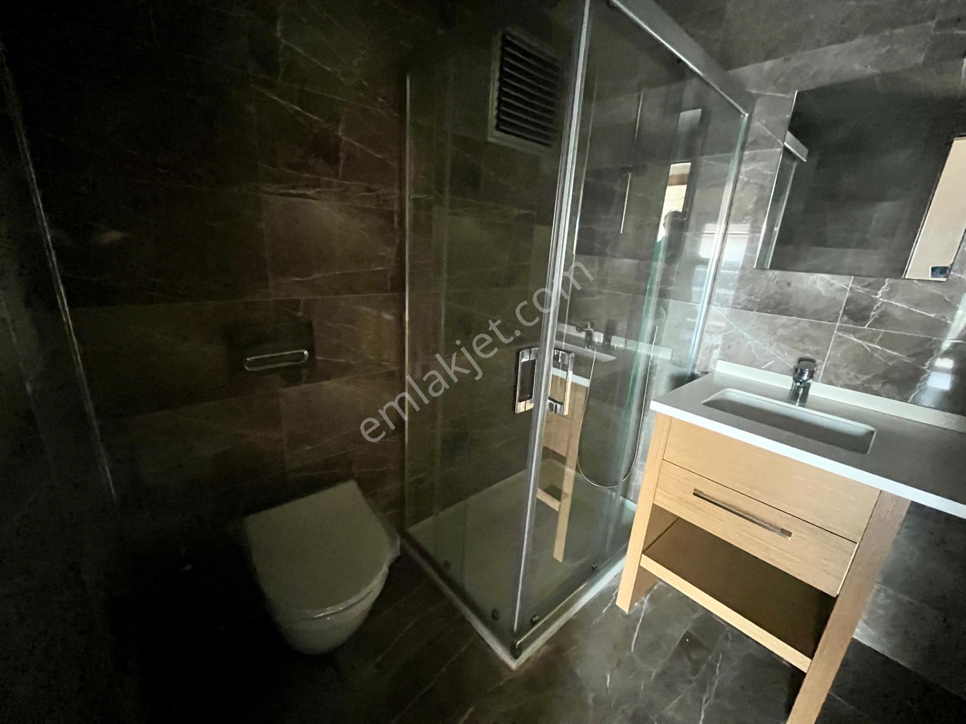Park Yaşam Ataşehir Sitesinde Havuz Manzaralı Kiralık 2+1 Daire - Görsel 8