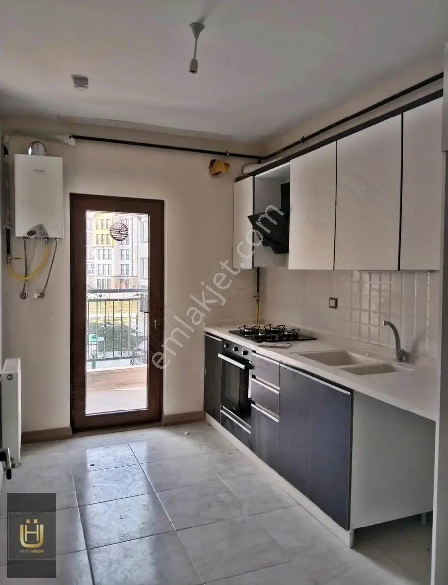Afyon Üçok Emlaktan Battal Gazi Mah Toki 2+1 90m² Satılık Daire - Görsel 4