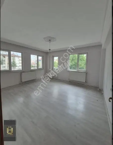 Afyon Üçok Emlaktan Kocatepe Mah 3+1 115m² Temiz Kiralık Daire - Görsel 8