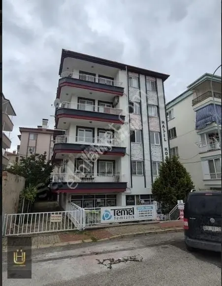Afyon Üçok Emlaktan Kocatepe Mah 3+1 115m² Temiz Kiralık Daire