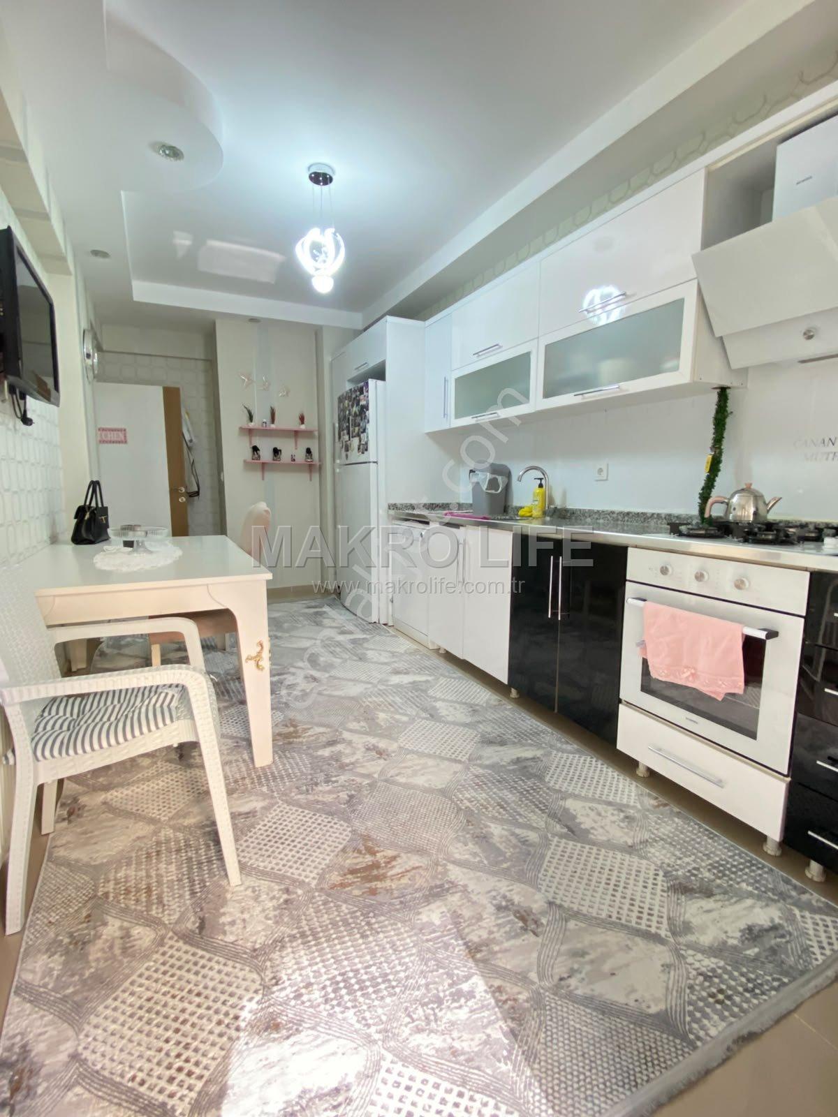 Bağcılar Öğretmenim Okulları Civarında Temiz 3+1 Satılık Daire - Görsel 2