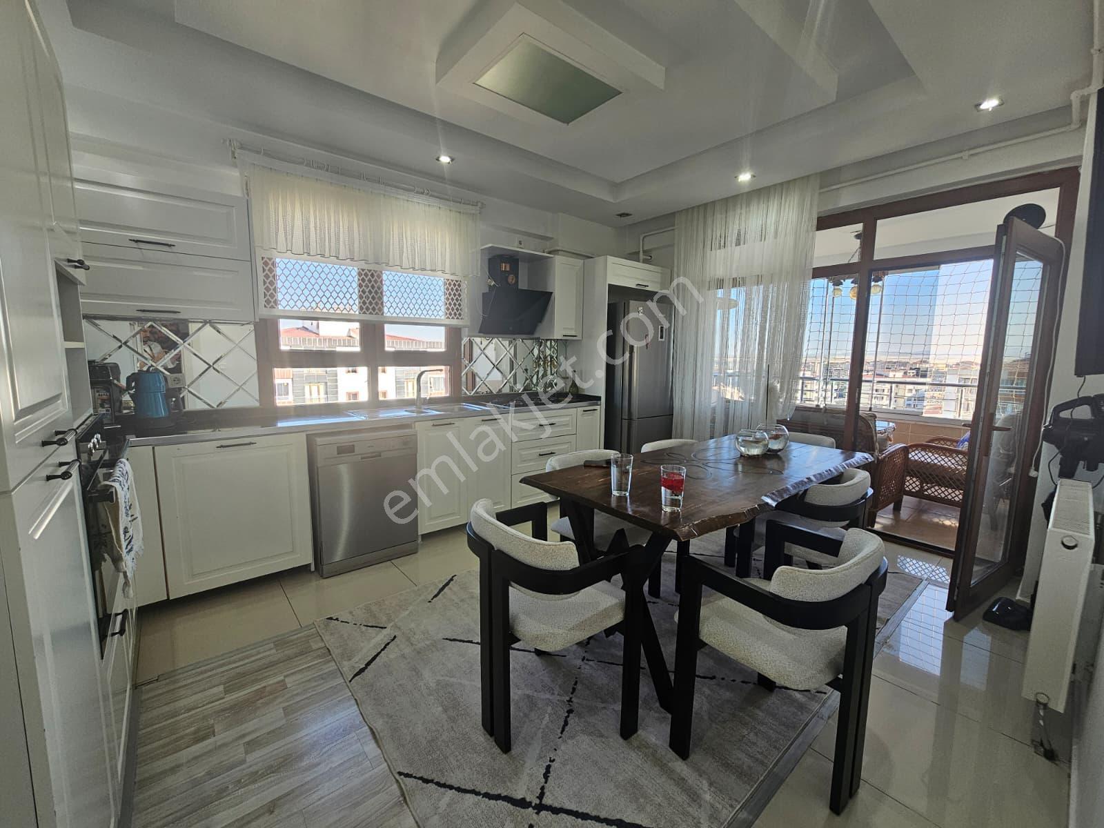 Kayapınar'da Muhteşem Manzaralı 4+1 Satılık Daire - Görsel 24