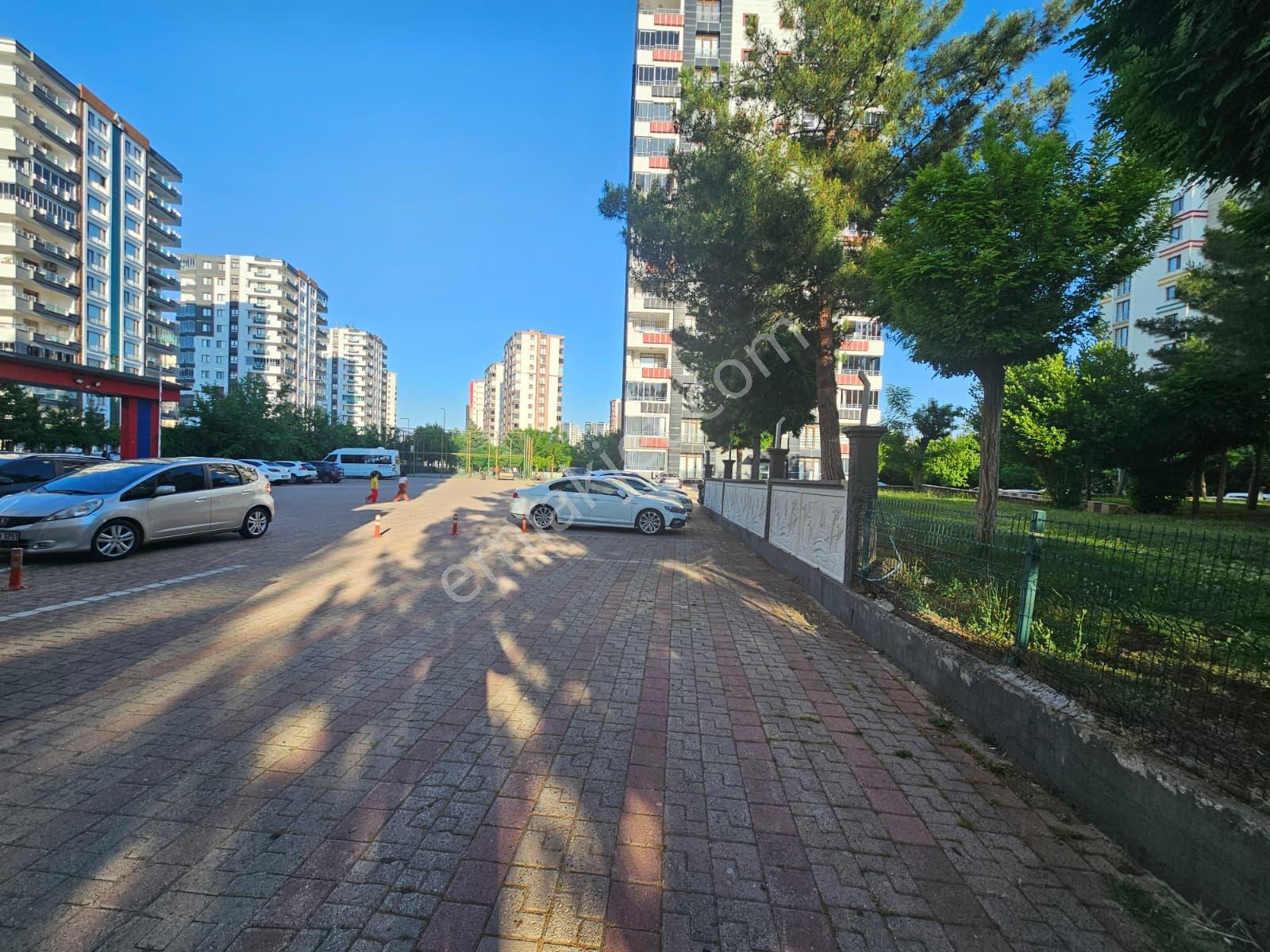 Kayapınar'da Muhteşem Manzaralı 4+1 Satılık Daire - Görsel 27