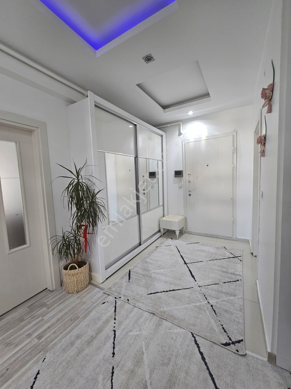 Kayapınar'da Muhteşem Manzaralı 4+1 Satılık Daire - Görsel 15
