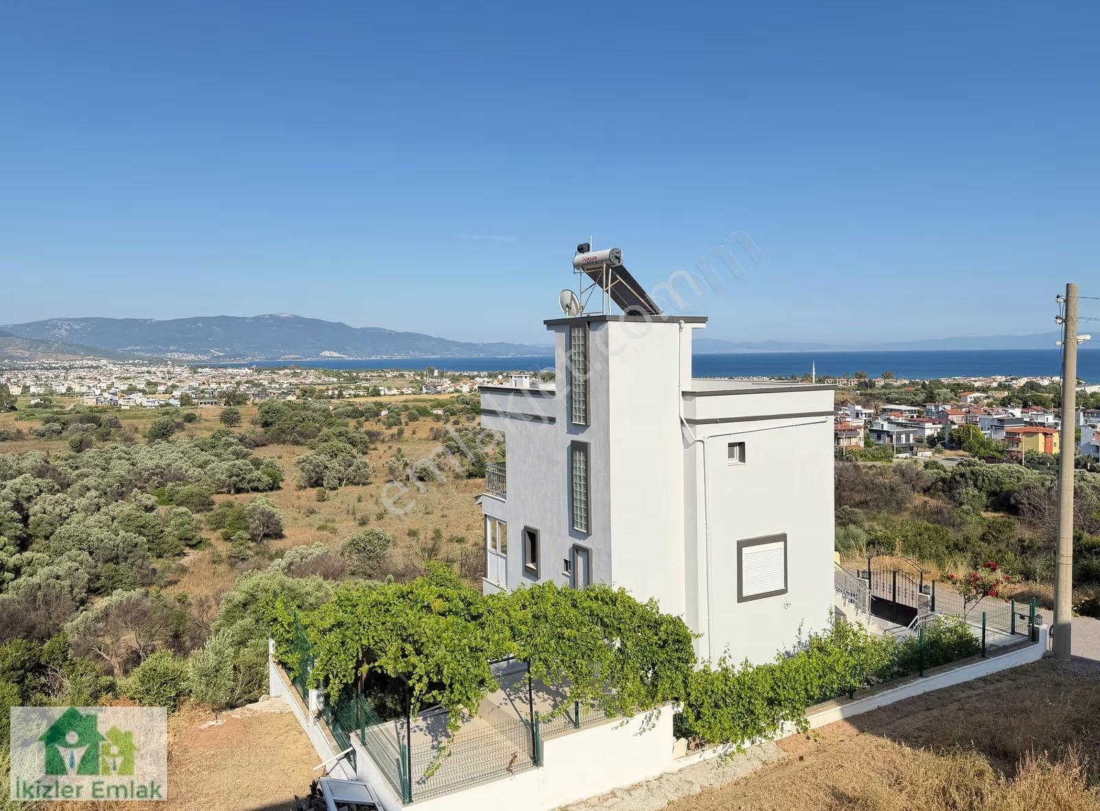Ürkmez Doganbey De Full Deniz Manzaralı Satılık Bahceli Villa - Görsel 25
