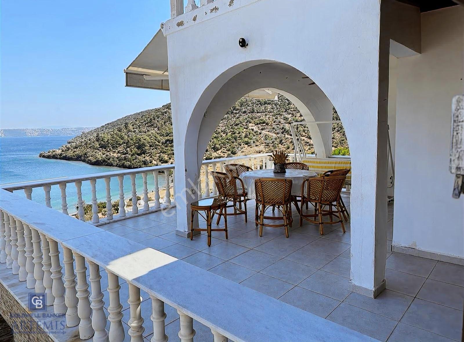Kıyıkışlacık Deniz Manzaralı Gülümkıyı Sitesi Plajlı 3+1 Villa - Görsel 4