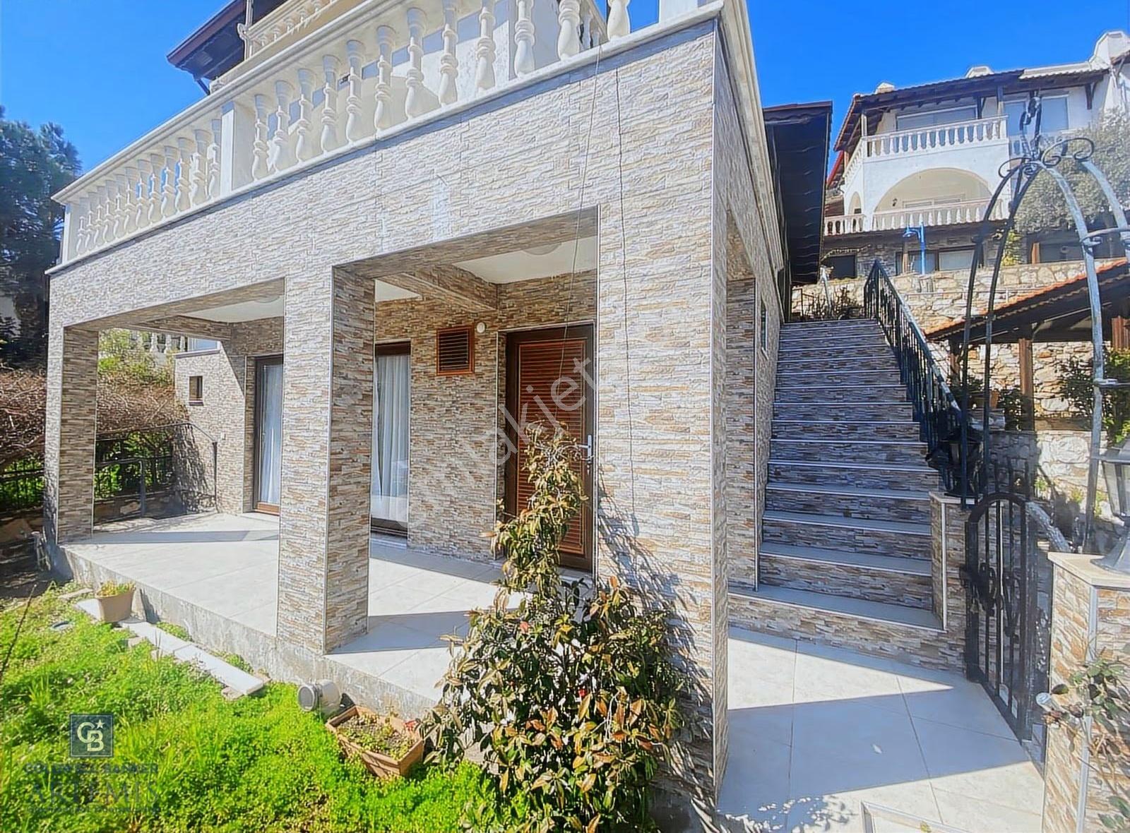 Kıyıkışlacık Deniz Manzaralı Gülümkıyı Sitesi Plajlı 3+1 Villa - Görsel 18