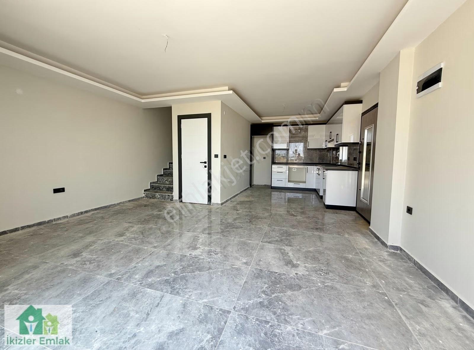 Seferihisar Doğanbeyde Satılık 3+1 Deniz Manzaralı Bahçeli Villa - Görsel 14
