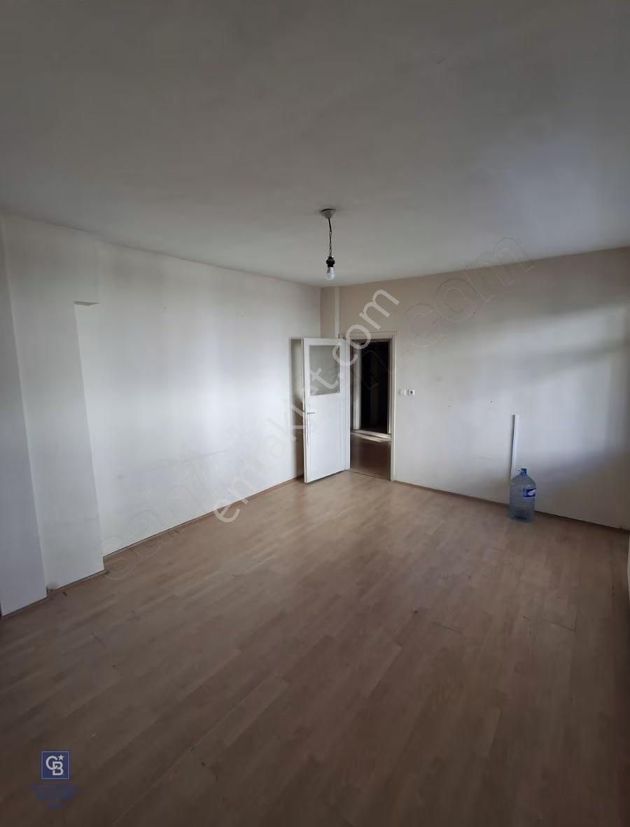 Meclis Mahallesinde Kiralık 3+1 Daire - Görsel 13