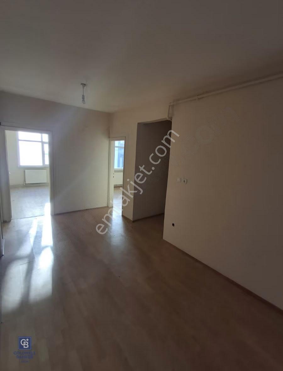 Meclis Mahallesinde Kiralık 3+1 Daire - Görsel 7