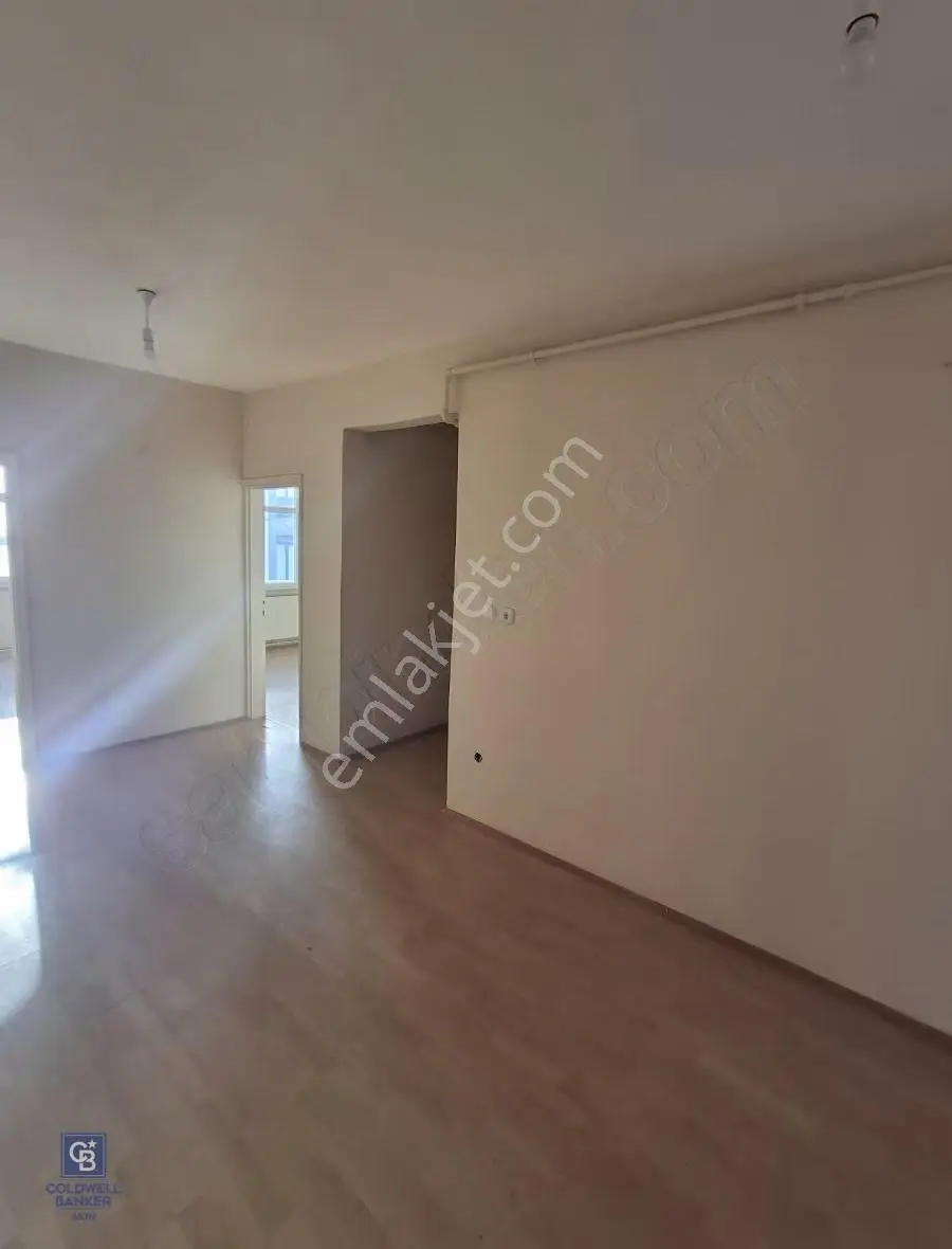 Meclis Mahallesinde Kiralık 3+1 Daire - Görsel 4