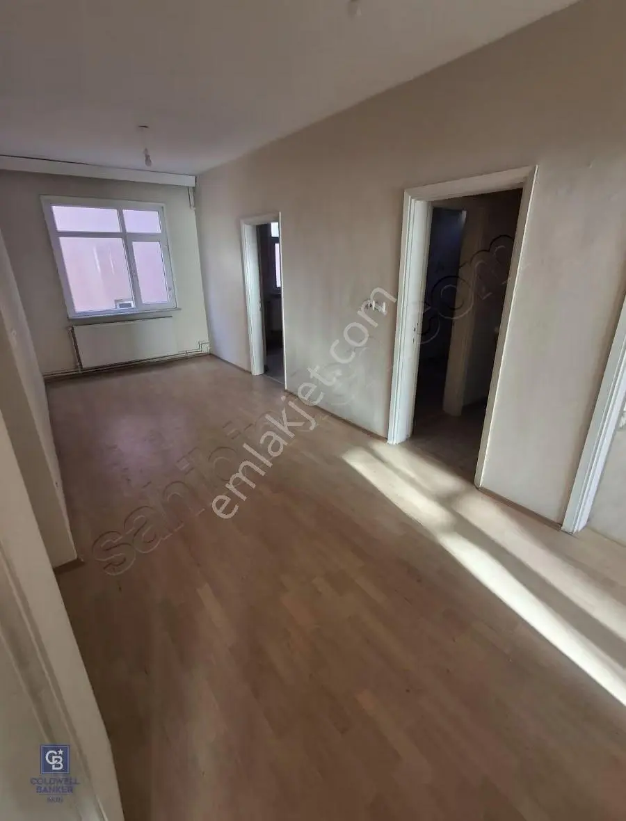 Meclis Mahallesinde Kiralık 3+1 Daire - Görsel 2