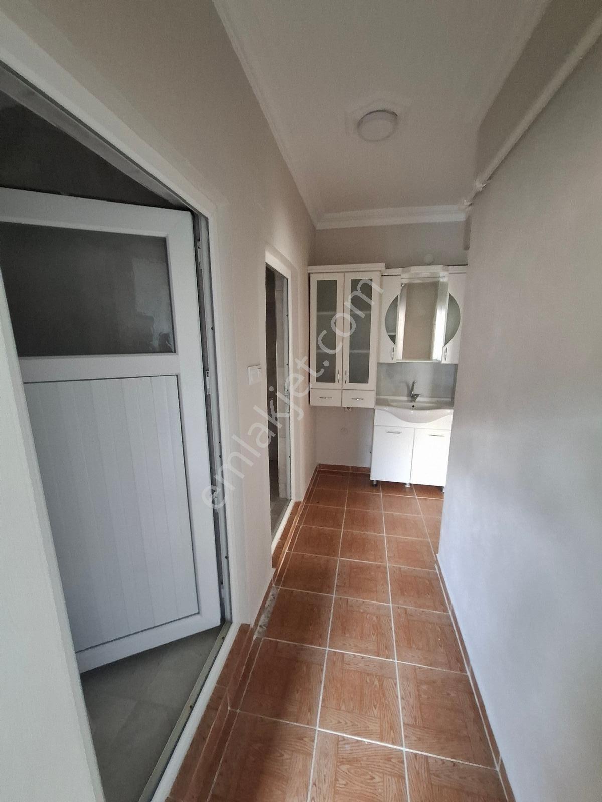 Akhisar Hürriyet Fahri Sertel Emlaktan Kiralık 4+1 Daire - Görsel 8