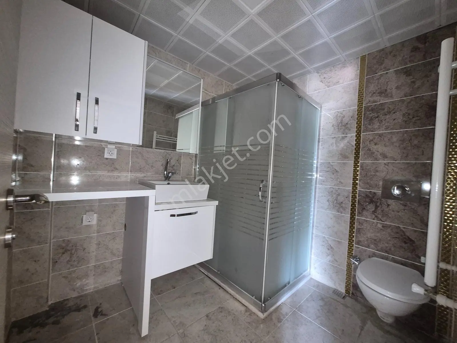 Karşıyaka Elit Sitesinde Boş 2+1 Kiralık Daire Kanıt Emlaktan, - Görsel 27