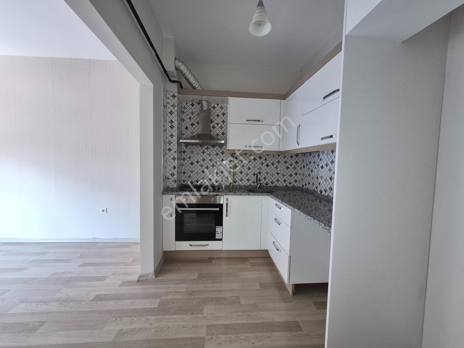 Karşıyaka Elit Sitesinde Boş 2+1 Kiralık Daire Kanıt Emlaktan, - Görsel 7