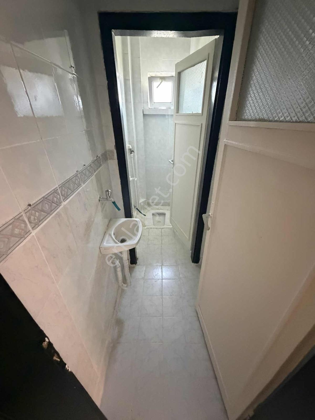 A L C Den Metroya 3 Dk Yürüme Mesafesi Salon B. 3+1 Kiralık - Görsel 24
