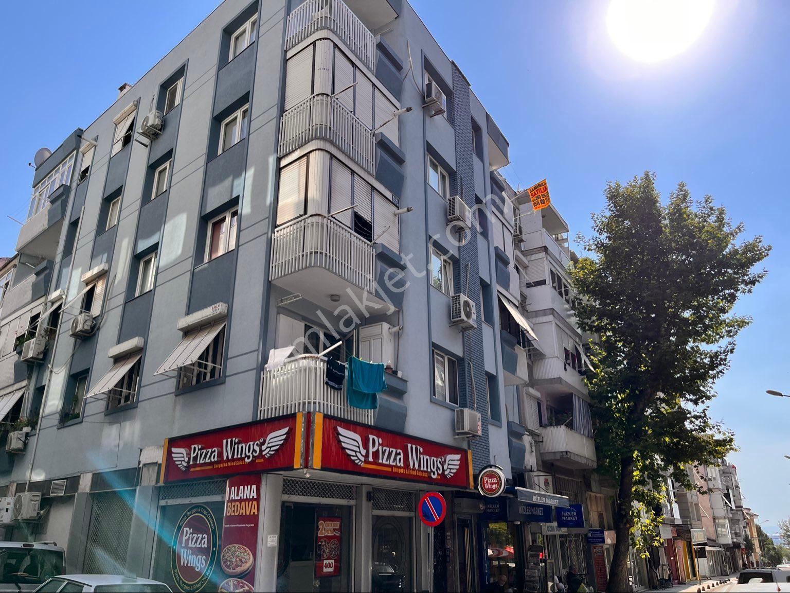 Üçyol Meydan Metro Yakını Cadde Üzerinde 3+1 120m2 Lüks Dekorlu Köşe Ferah Daire - Görsel 32