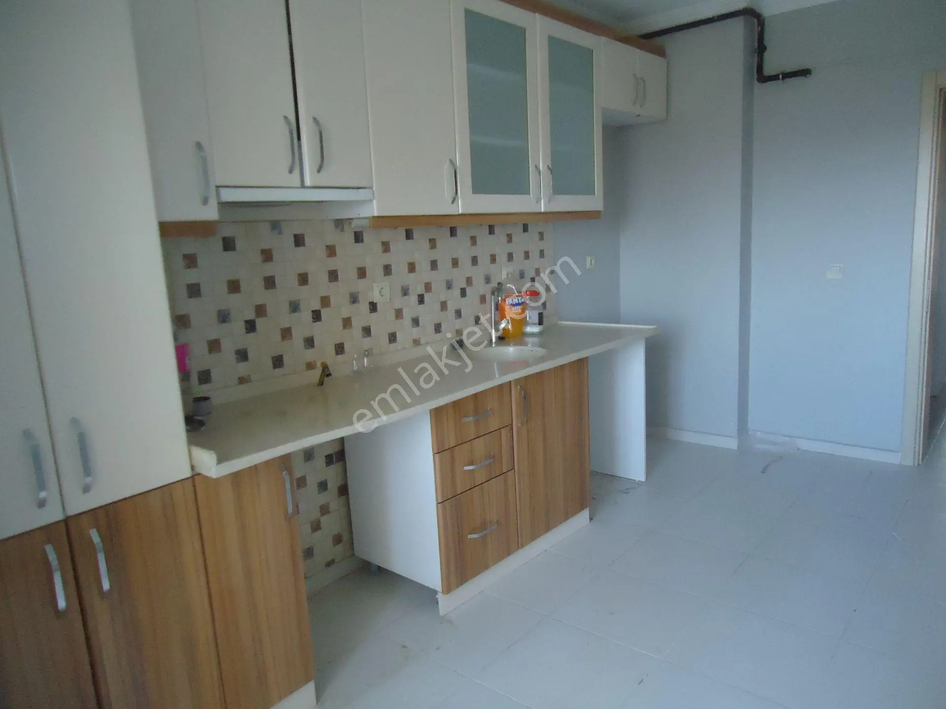 Krc'den Karaaağaç Tokilerde Katta Kiralık 3+1 Daire