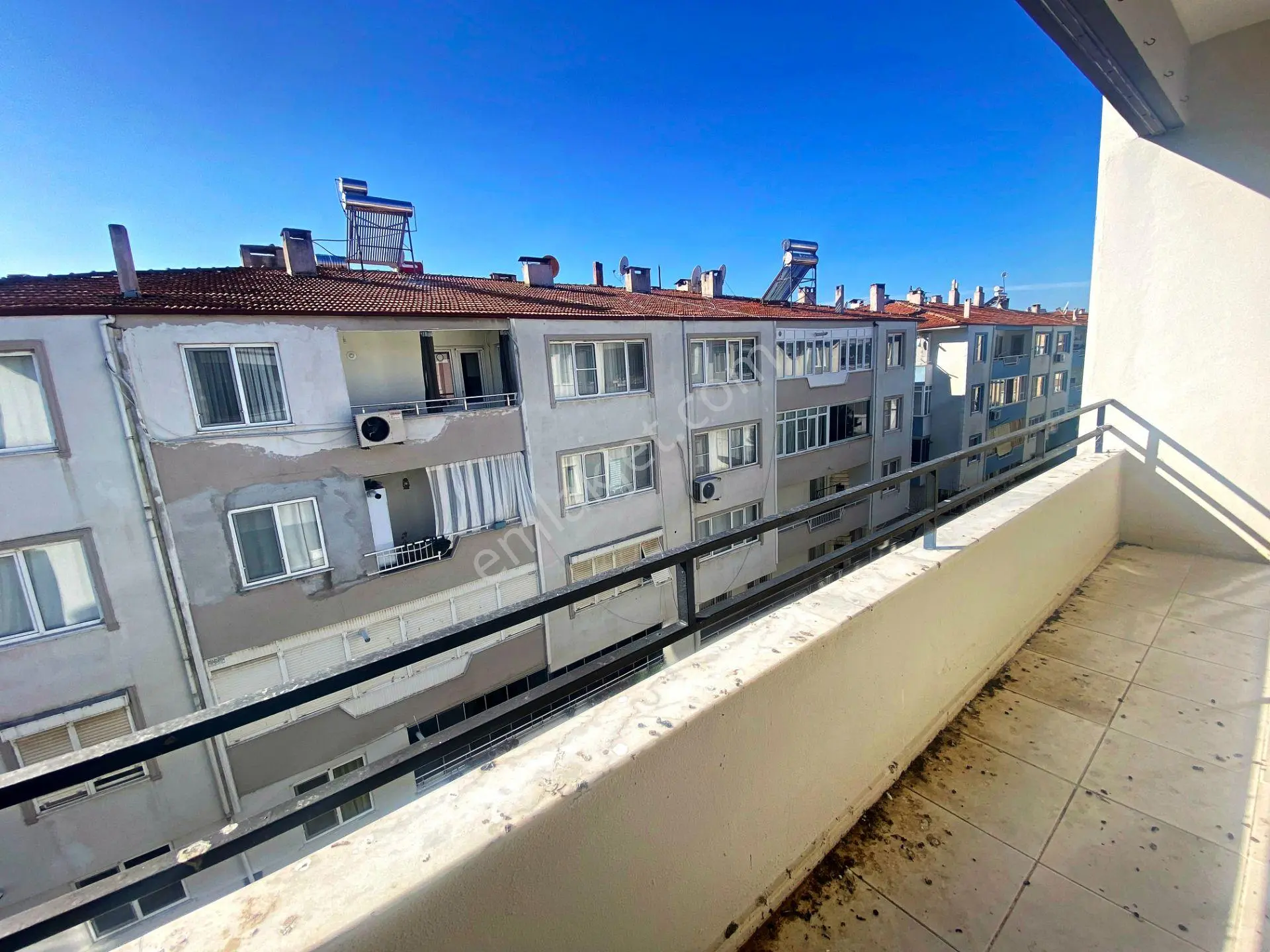 Aktif'ten Akçay'da Satılık Harika Fiyata Yüksek Kredili Havuzlu Ön Cephe 3+1daire - Görsel 11